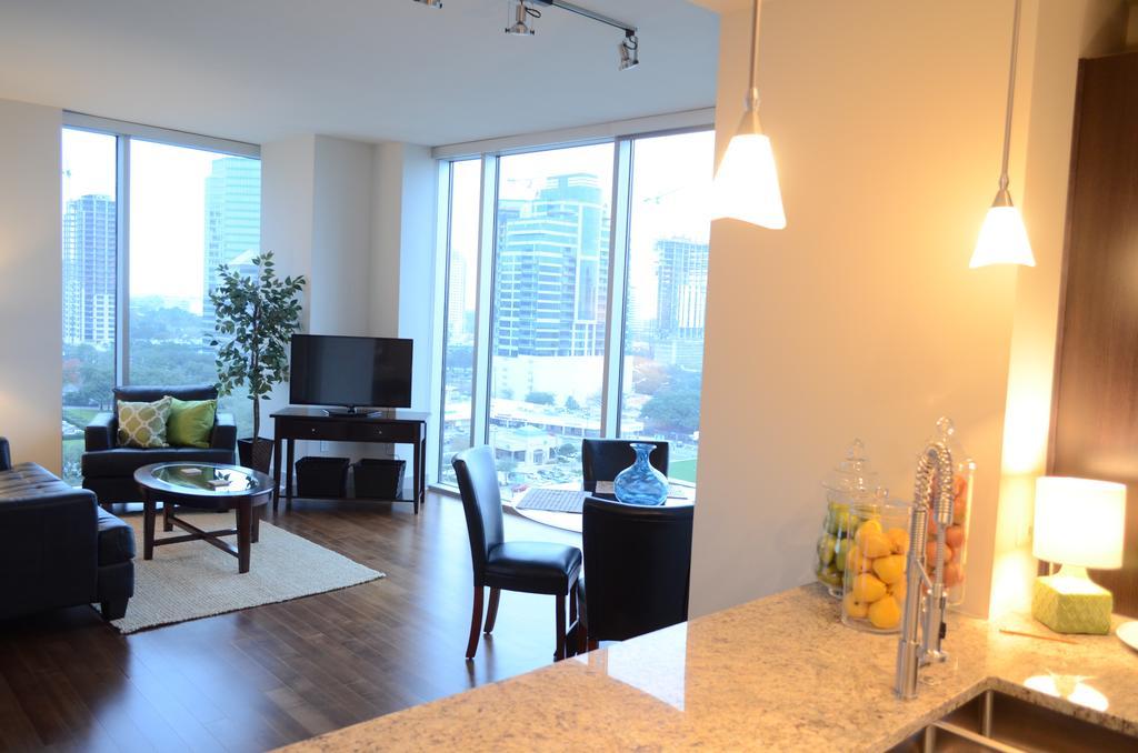 Hanover Post Oak Apartment Хюстън Стая снимка