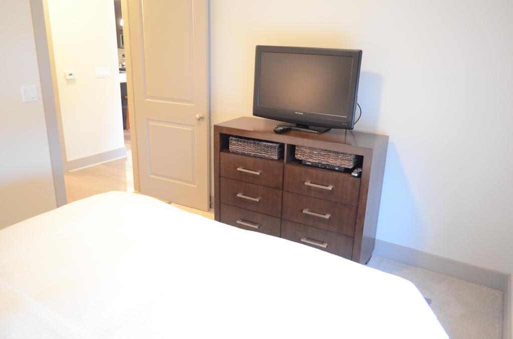 Hanover Post Oak Apartment Хюстън Стая снимка