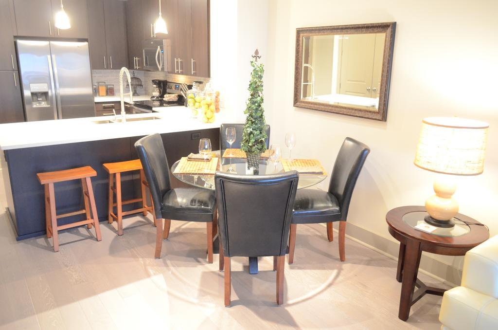 Hanover Post Oak Apartment Хюстън Стая снимка