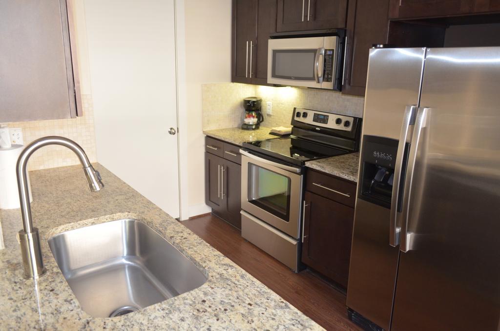 Hanover Post Oak Apartment Хюстън Екстериор снимка